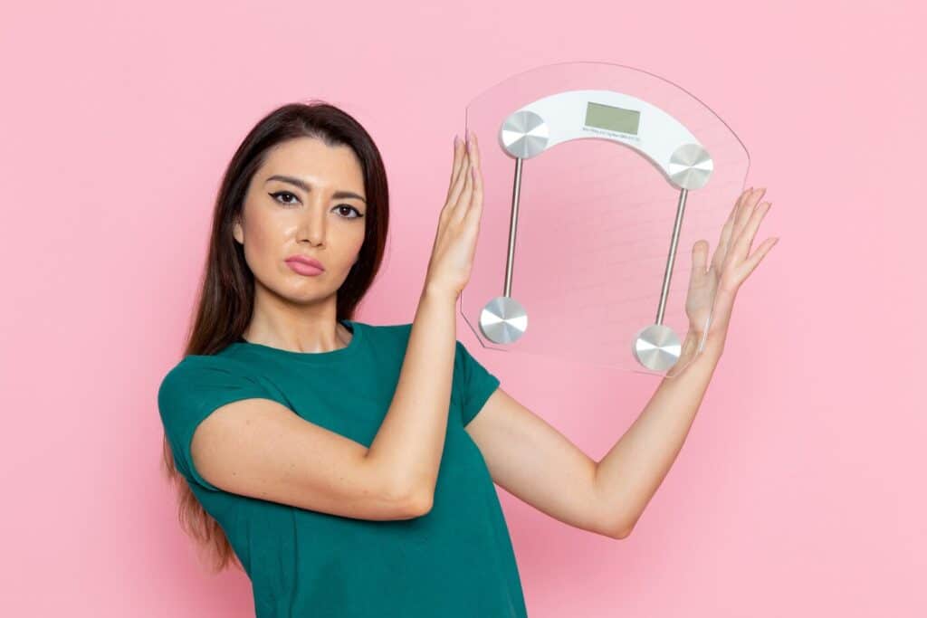 اسباب ثبات الوزن بعد عملية التكميم